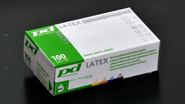 Latexové jednorázové vyšetřovací rukavice, pudrované, nesterilní - bílá (100ks/1bal)